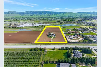 11580 Monterey Rd, Gilroy, CA 95020 - Photo 1