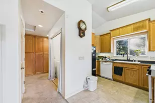 972 Spring Rd, Whitethorn, CA 95589 - Photo 20