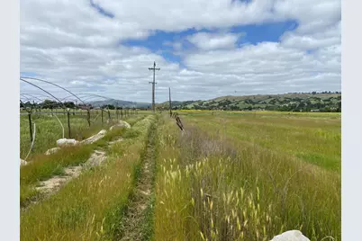 15860 Hill Rd A, Morgan Hill, CA 95037 - Photo 2