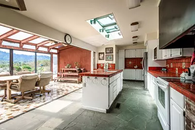 640 Los Trancos Rd, Palo Alto, CA 94304 - Photo 20