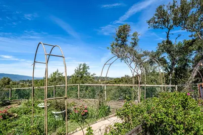 640 Los Trancos Rd, Los Altos Hills, CA 94028 - Photo 6