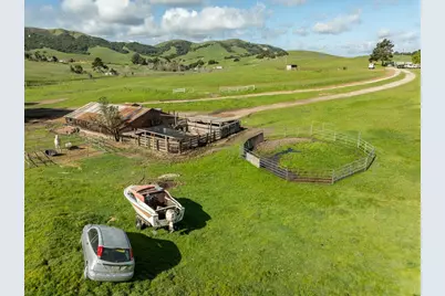 600 Rocks Rd, San Juan Bautista, CA 95045 - Photo 20
