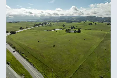 600 Rocks Rd, San Juan Bautista, CA 95045 - Photo 10