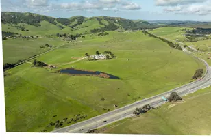 600 Rocks Rd, San Juan Bautista, CA 95045 - Photo 2