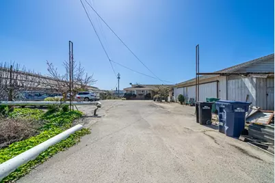 2 Lewis Rd, Royal Oaks, CA 95076 - Photo 4