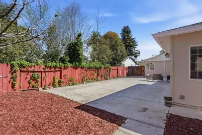 2271 Euclid Ave, East Palo Alto, CA 94303 - Photo 46