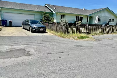 7 Valdez Ln, Watsonville, CA 95076 - Photo 1