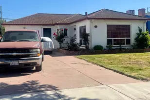 829 4th St, Hollister, CA 95023 - Photo 1