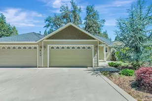 115 Fairway Village Ct, Murphys, CA 95247 - Photo 2