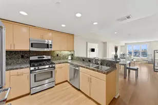 2853 Regatta Dr, Oakland, CA 94601 - Photo 22