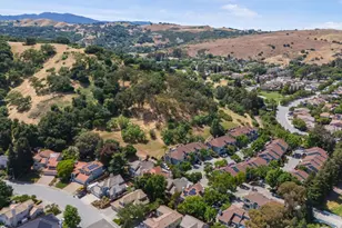 17992 Hillwood Ln, Morgan Hill, CA 95037 - Photo 50