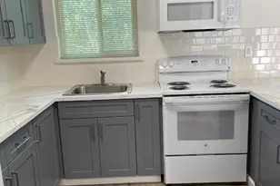 723 San Mateo Ave, Burlingame, CA 94010 - Photo 1