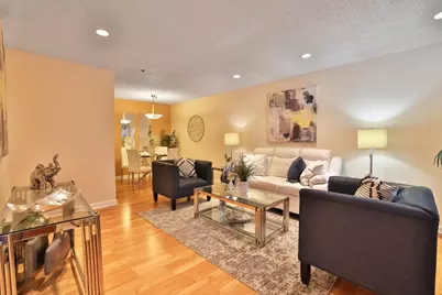 695 S Knickerbocker Dr 4, Sunnyvale, CA 94087 - Photo 1