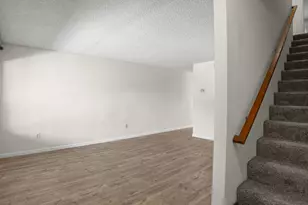 622 N Ahwanee Terrace, Sunnyvale, CA 94085 - Photo 2