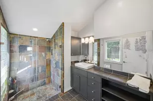 26960 Orchard Hill Ln, Los Altos Hills, CA 94022 - Photo 38