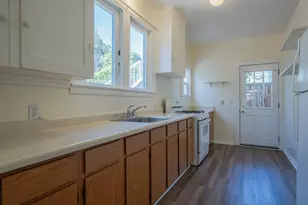 206 Cypress Ave, Pacific Grove, CA 93950 - Photo 12