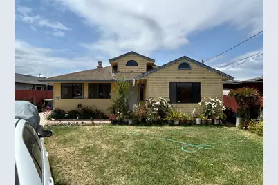 31 10th St, Greenfield, CA 93927 - Photo 1