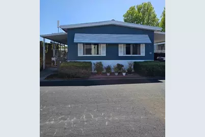 500 W 10th St 10, Gilroy, CA 95020 - Photo 1