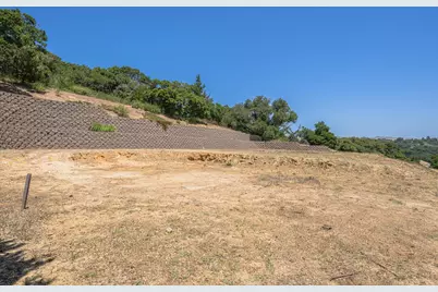 8734 Eagles Roost Rd, Salinas, CA 93907 - Photo 6