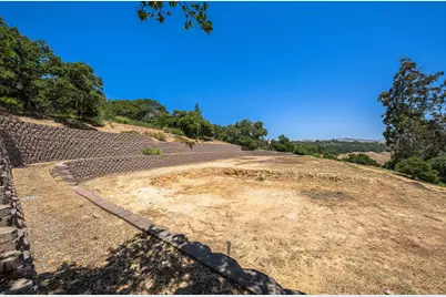 8734 Eagles Roost Rd, Salinas, CA 93907 - Photo 14