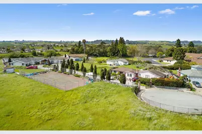 40 Eileen St, Watsonville, CA 95076 - Photo 14