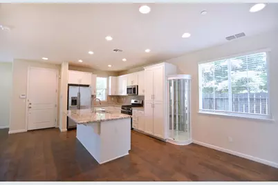 3936 Purple Finch Ln, Modesto, CA 95355 - Photo 4