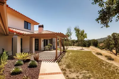 9400 Corriente Rd, Atascadero, CA 93422 - Photo 36