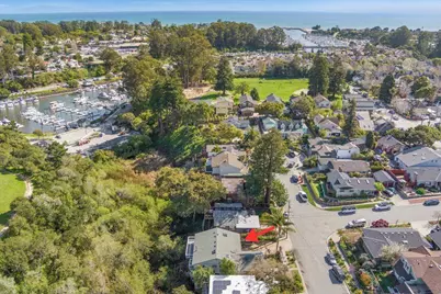 304 Harbor Dr, Santa Cruz, CA 95062 - Photo 1