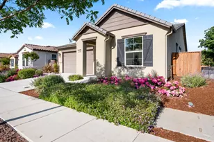 681 Segovia Dr, Hollister, CA 95023 - Photo 1