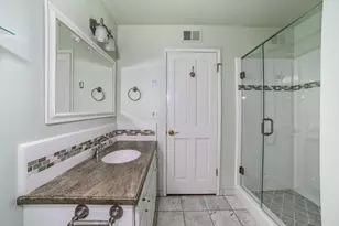 450 W Alluvial Ave, Clovis, CA 93611 - Photo 36