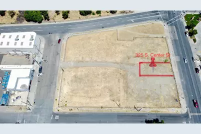 325 S Center St, Stockton, CA 95203 - Photo 8