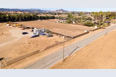 13705 Sycamore Ave, San Martin, CA 95046 - Photo 4