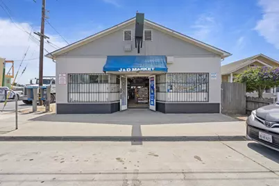 226 Riverside Dr, Watsonville, CA 95076 - Photo 1