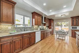 1329 Essex Way, San Jose, CA 95117 - Photo 10