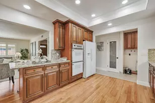 1329 Essex Way, San Jose, CA 95117 - Photo 6