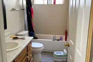 8116 Montgomery Ave, Stockton, CA 95209 - Photo 10