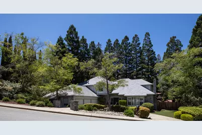 4 Woodleaf Ave, Redwood City, CA 94061 - Photo 1