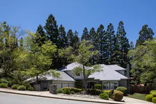 4 Woodleaf Ave, Redwood City, CA 94061 - Photo 1