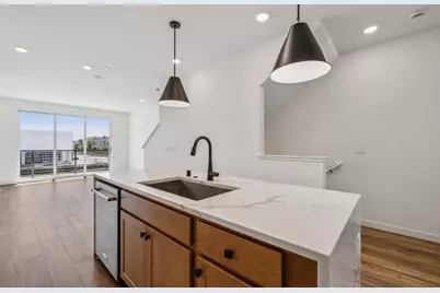 1377 California Cir, Milpitas, CA 95035 - Photo 16