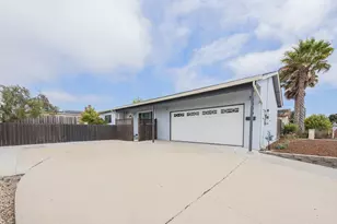 1676 Flores St, Seaside, CA 93955 - Photo 2