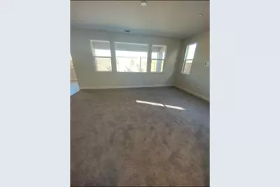 755 Alicante Dr, Hollister, CA 95023 - Photo 4