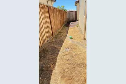 755 Alicante Dr, Hollister, CA 95023 - Photo 30