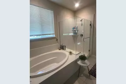 755 Alicante Dr, Hollister, CA 95023 - Photo 10