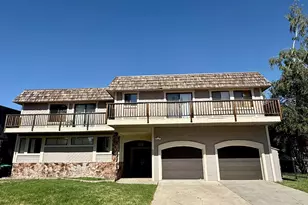 569 Lucerne Way, South Lake Tahoe, CA 96150 - Photo 2