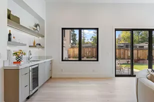 18071 Saratoga-Los Gatos Rd, Monte Sereno, CA 95030 - Photo 12