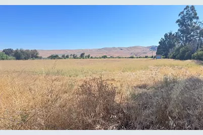 10868 Dougherty Ave, Morgan Hill, CA 95037 - Photo 2