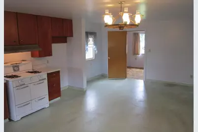 3939 Edgemoor Pl, Oakland, CA 94605 - Photo 6