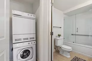 10 Crystal Springs Rd 1202, San Mateo, CA 94402 - Photo 16