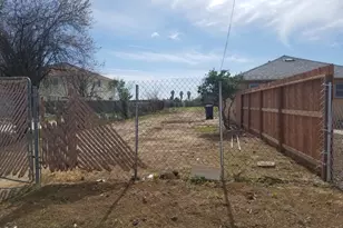 7440 38th Ave, Sacramento, CA 95824 - Photo 2