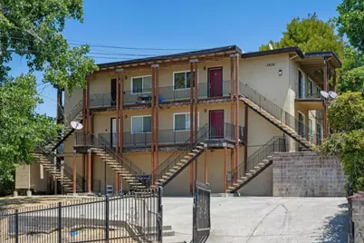 4624 Fairfax Ave, Oakland, CA 94601 - Photo 1